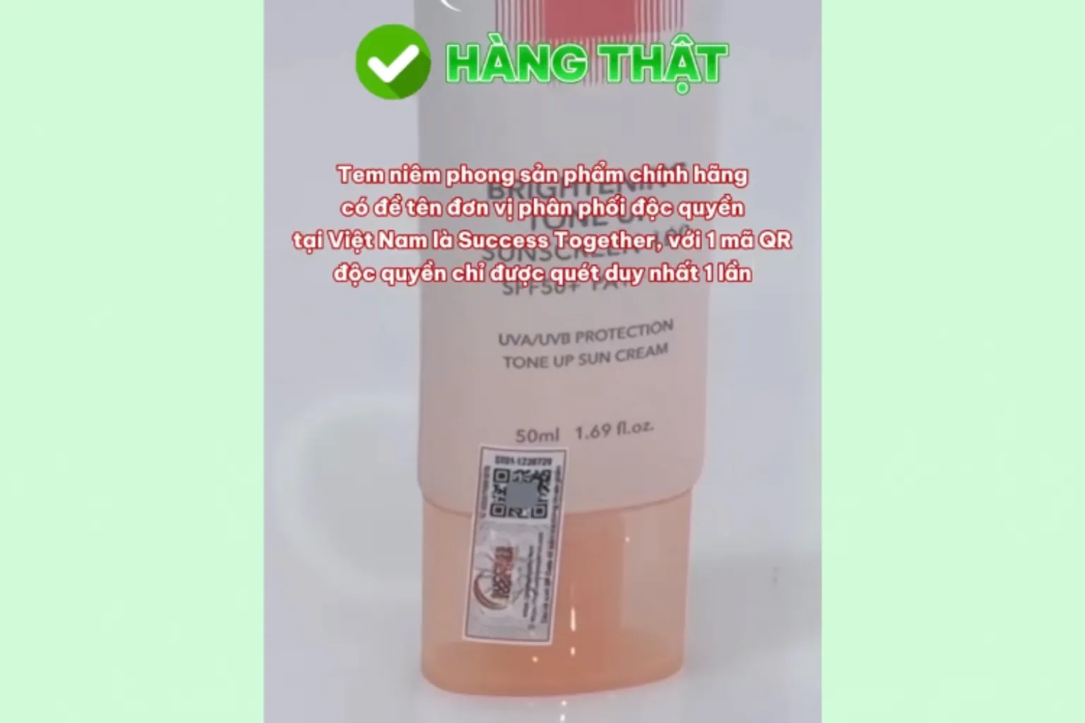 Bạn cũng nên kiểm tra kỹ phần tem có dấu hiệu bị bóc, dán lại hoặc thay thế hay không.