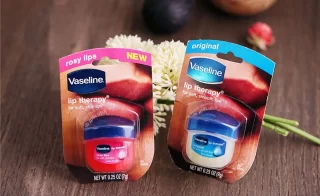 Ph&acirc;n biệt vaseline thật giả