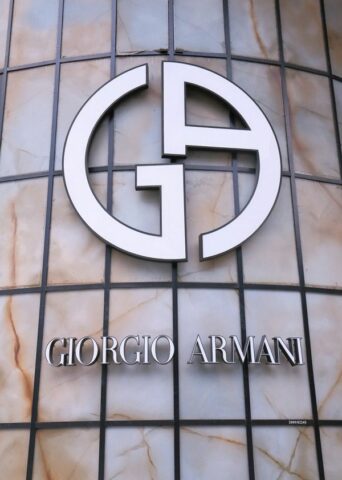 thương hiệu đồng hồ emporio armani