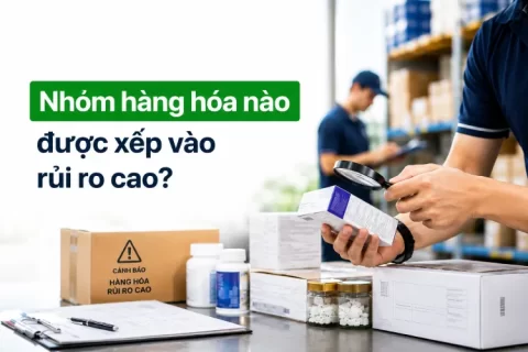 Nhóm hàng hóa nào được xếp vào rủi ro cao?