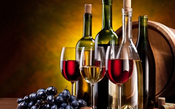 Rượu vang giả được sản xuất như thế nào?